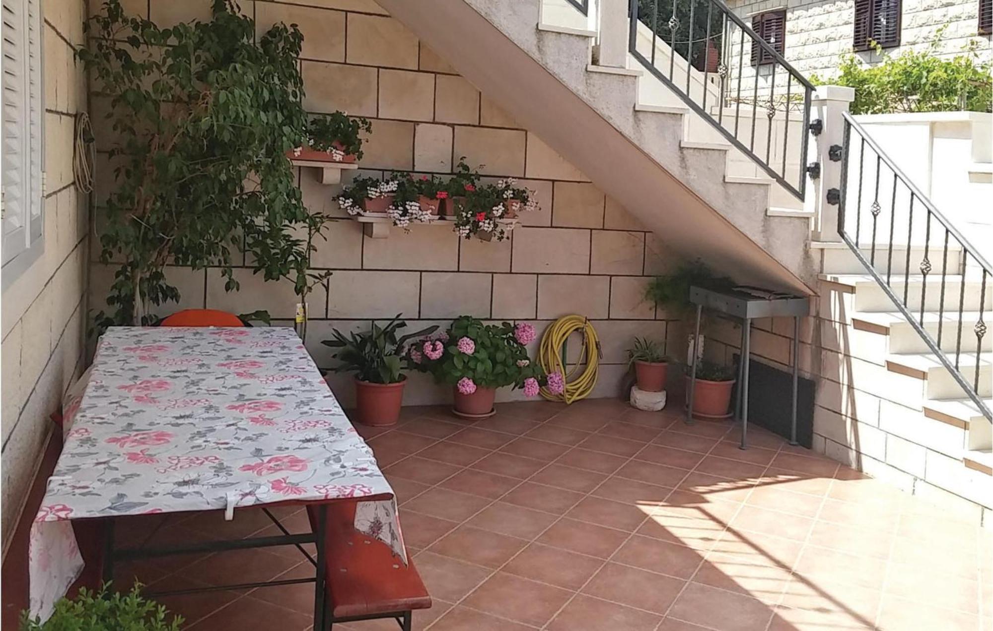 3 Bedroom Awesome Apartment In Pucisca Zewnętrze zdjęcie