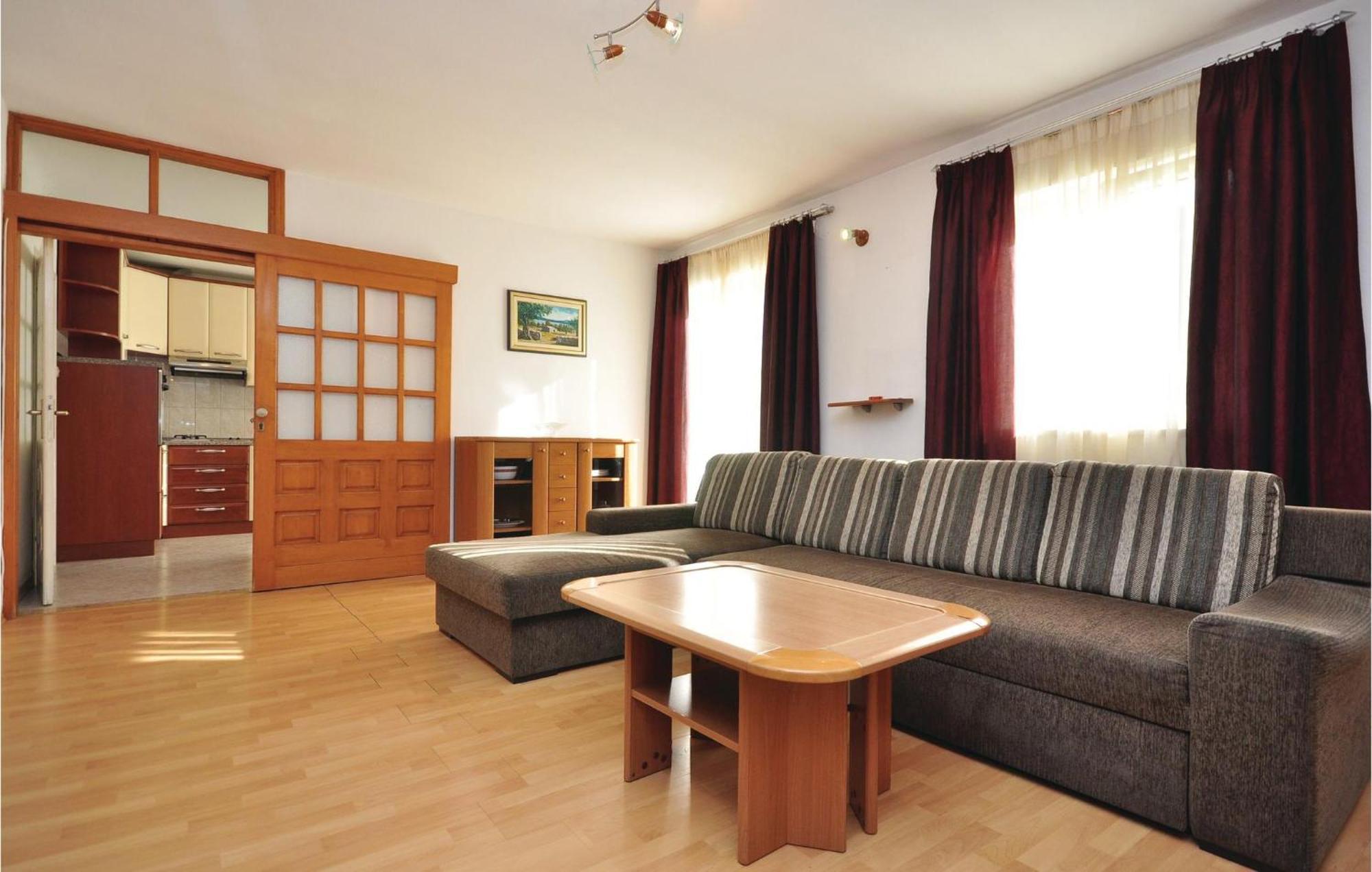 3 Bedroom Awesome Apartment In Pucisca Zewnętrze zdjęcie