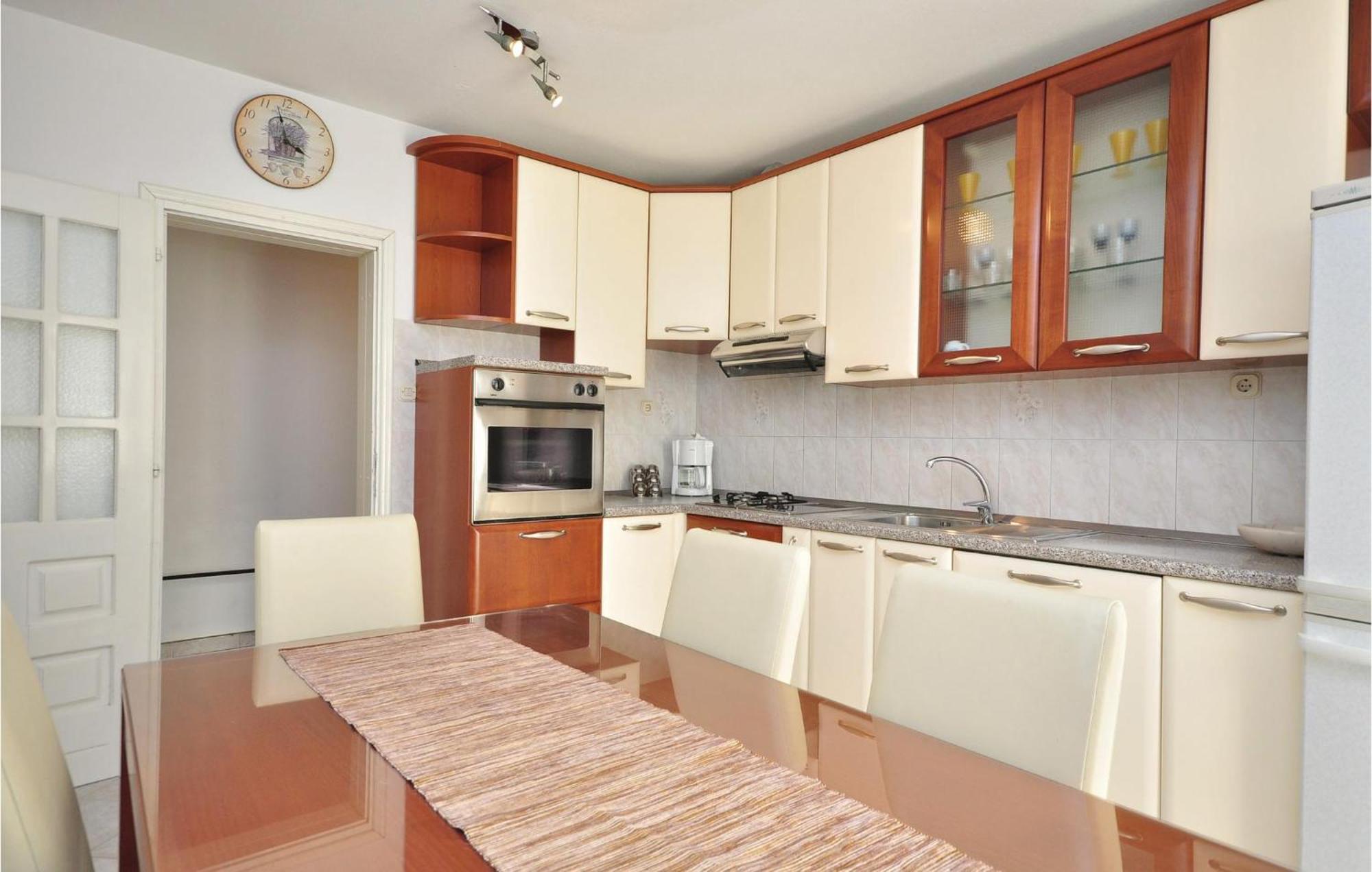 3 Bedroom Awesome Apartment In Pucisca Zewnętrze zdjęcie