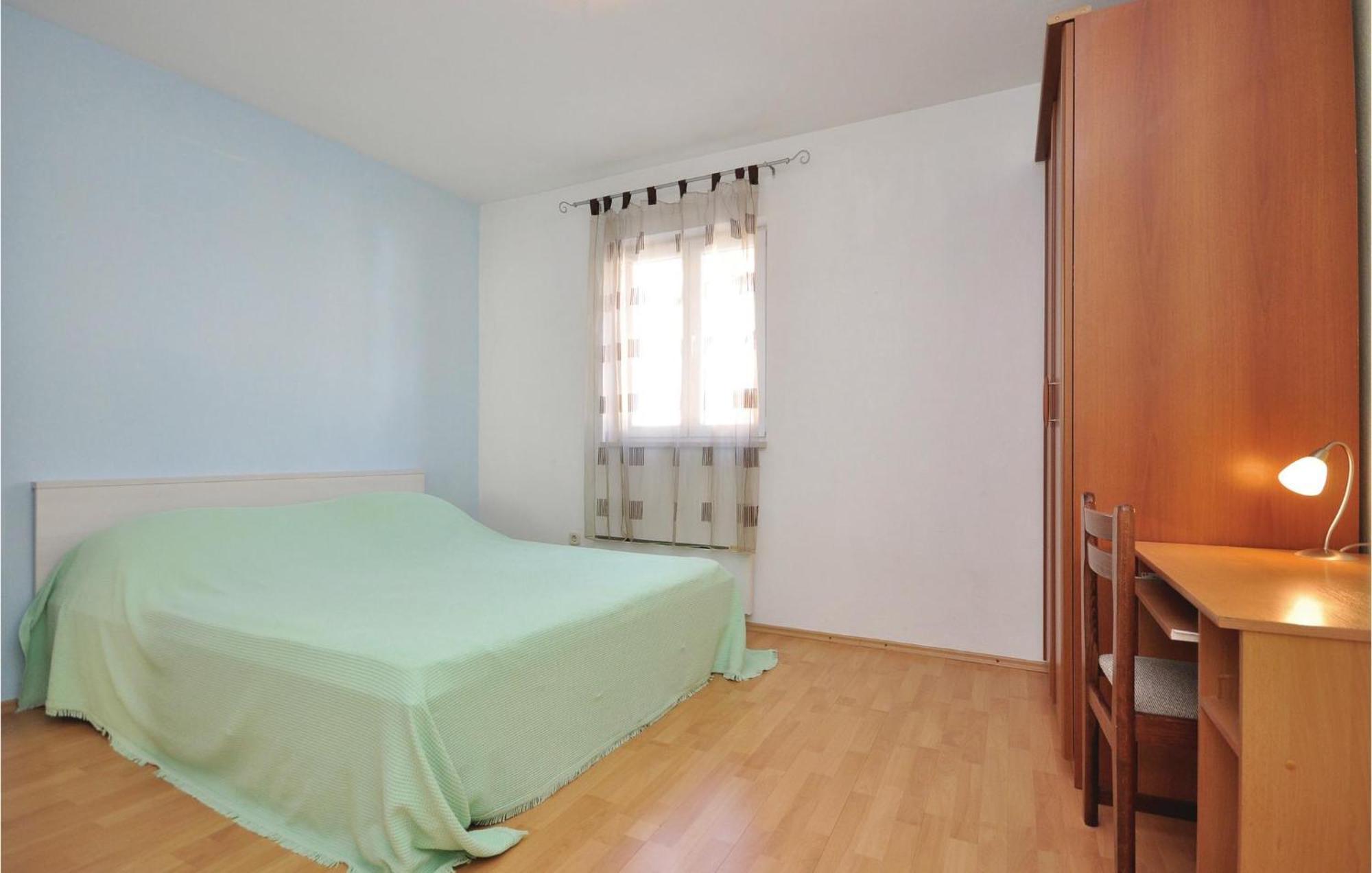 3 Bedroom Awesome Apartment In Pucisca Zewnętrze zdjęcie