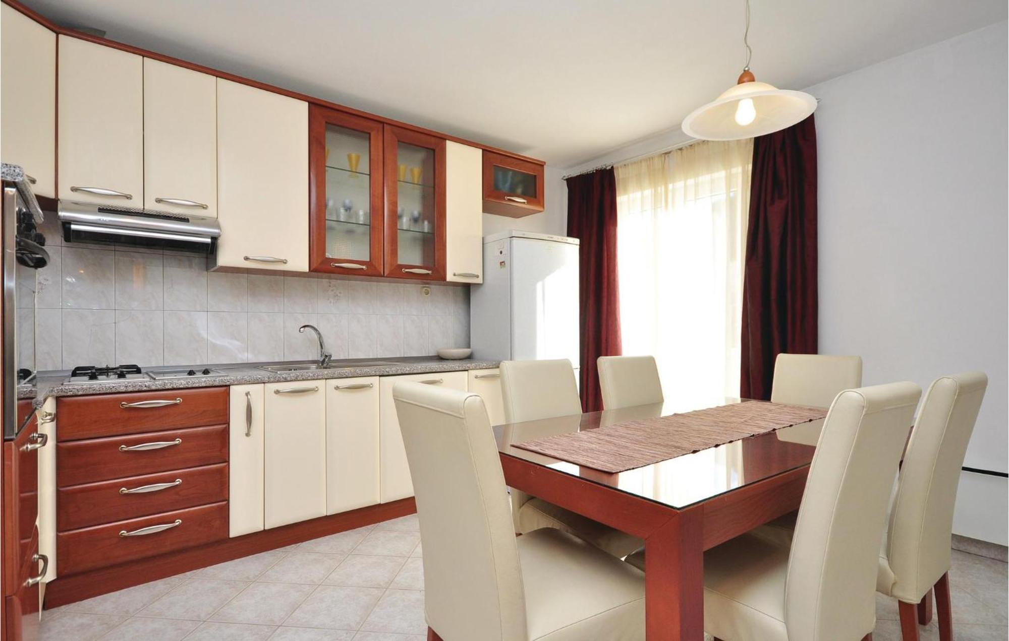3 Bedroom Awesome Apartment In Pucisca Zewnętrze zdjęcie